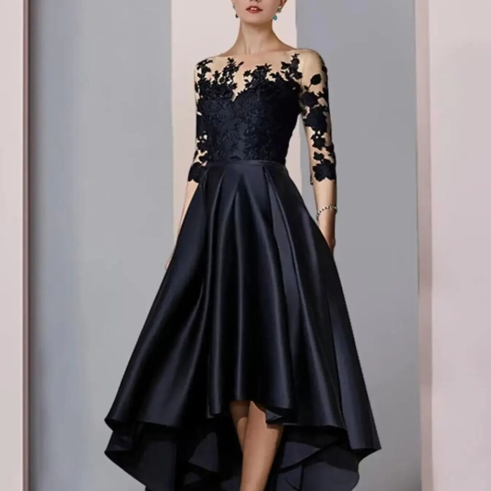 Elegant Black Lace Evening Dress